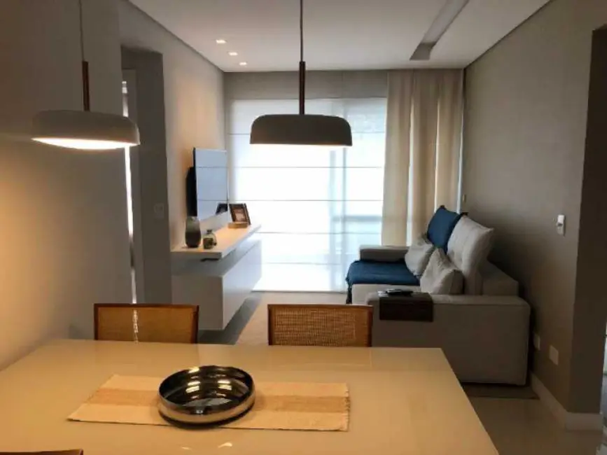 Foto 2 de Apartamento com 2 quartos à venda, 67m2 em Novo Mundo, Curitiba - PR