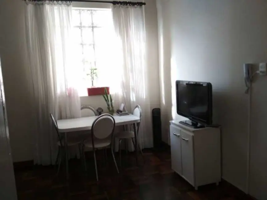 Foto 2 de Apartamento com 4 quartos à venda, 89m2 em Centro, Curitiba - PR