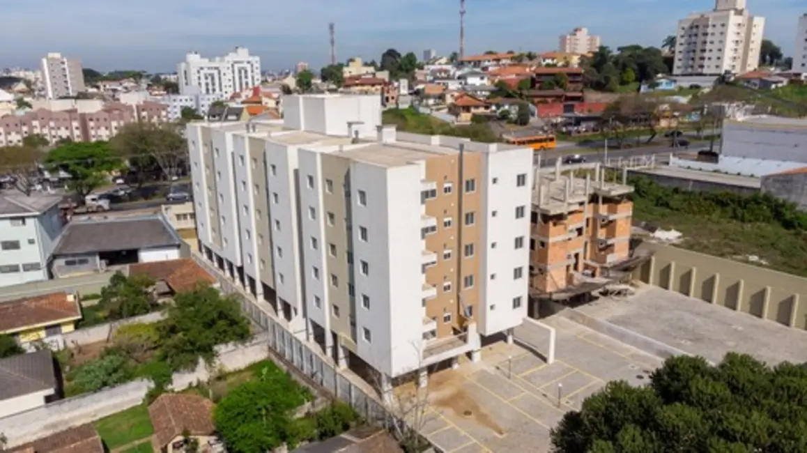 Foto 2 de Apartamento com 2 quartos à venda, 47m2 em Santa Cândida, Curitiba - PR