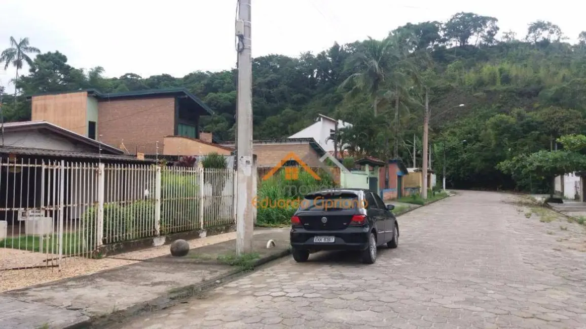 Foto 2 de Casa com 2 quartos à venda, 250m2 em Massaguaçu, Caraguatatuba - SP