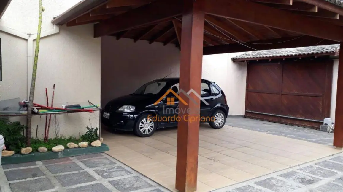 Casa com 4 quartos à venda, 414m2 em Prainha, Caraguatatuba - SP - imagem 7 Foto 7 de Casa com 4 quartos à venda, 414m2 em Prainha, Caraguatatuba - SP