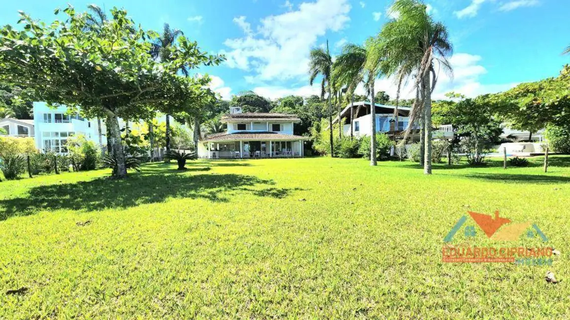 Foto 1 de Casa de Condomínio com 3 quartos à venda, 14000m2 em Massaguaçu, Caraguatatuba - SP