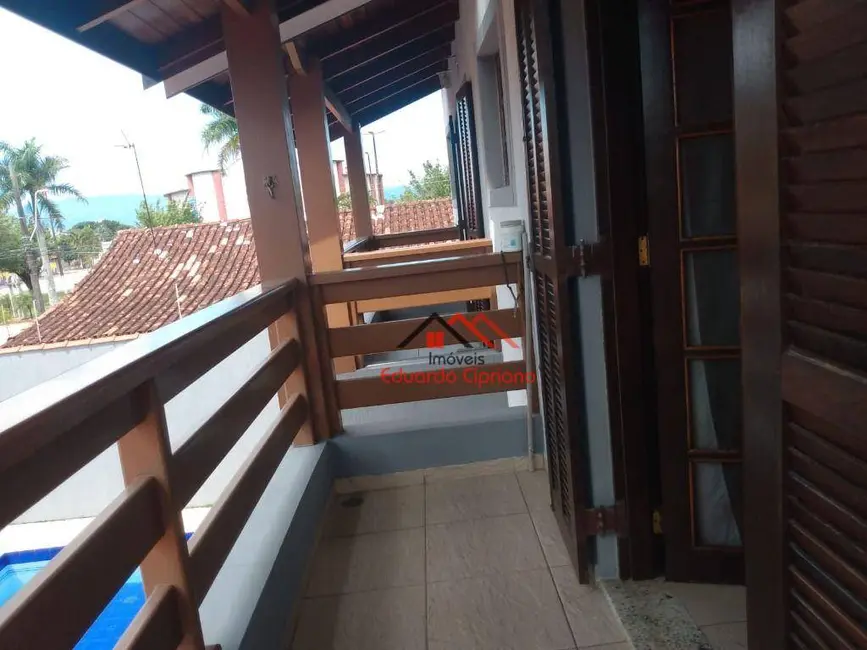 Foto 5 de Sobrado com 3 quartos à venda, 301m2 em Indaiá, Caraguatatuba - SP