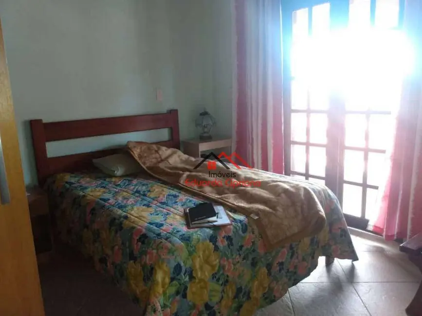 Foto 8 de Sobrado com 3 quartos à venda, 301m2 em Indaiá, Caraguatatuba - SP