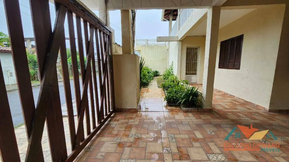 Foto 2 de Chácara com 5 quartos para alugar, 345m2 em Massaguaçu, Caraguatatuba - SP