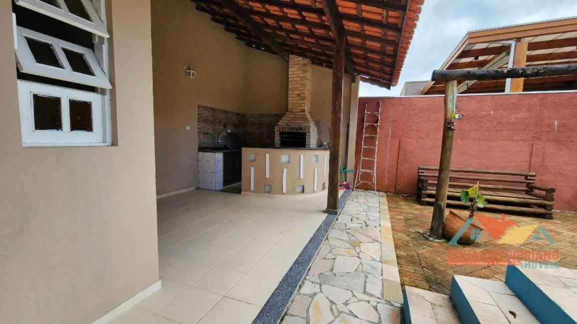 Foto 3 de Casa com 4 quartos à venda, 401m2 em Massaguaçu, Caraguatatuba - SP