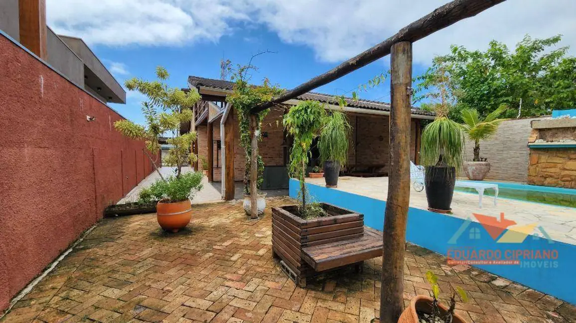 Foto 5 de Casa com 4 quartos à venda, 401m2 em Massaguaçu, Caraguatatuba - SP