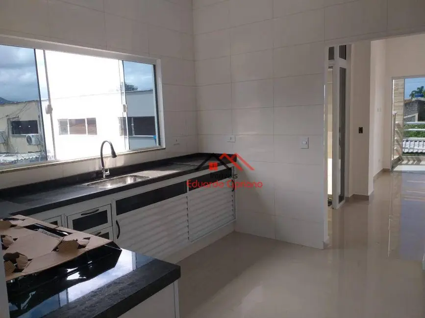 Foto 2 de Casa com 2 quartos à venda, 300m2 em Indaiá, Caraguatatuba - SP