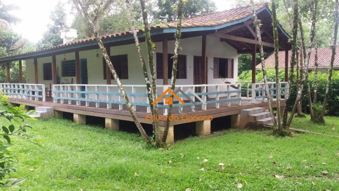 Casa com 4 quartos à venda, 1557m2 em Massaguaçu, Caraguatatuba - SP - imagem 3 Foto 3 de Casa com 4 quartos à venda, 1557m2 em Massaguaçu, Caraguatatuba - SP