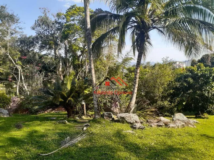 Foto 4 de Chácara com 2 quartos à venda, 1200m2 em Jardim Casa Branca, Caraguatatuba - SP