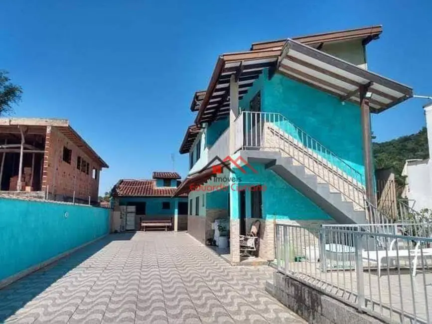 Foto 1 de Casa com 6 quartos à venda, 340m2 em Massaguaçu, Caraguatatuba - SP