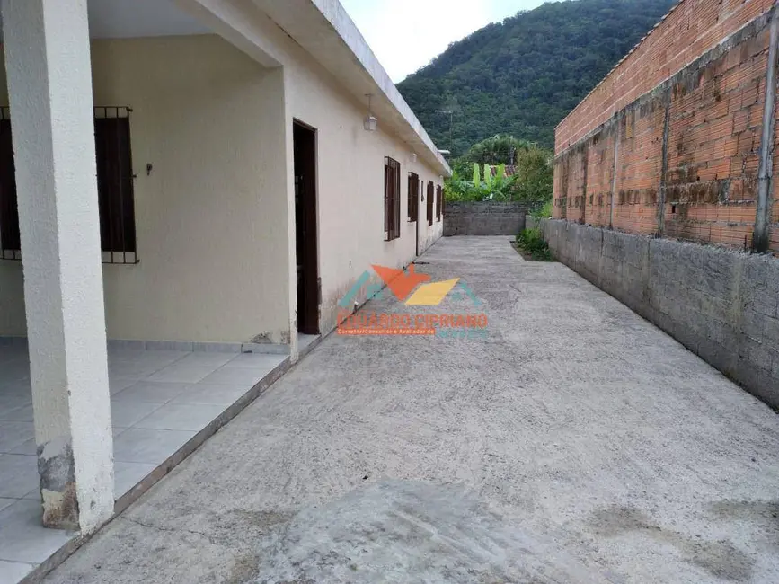 Foto 4 de Casa com 3 quartos à venda, 240m2 em Massaguaçu, Caraguatatuba - SP