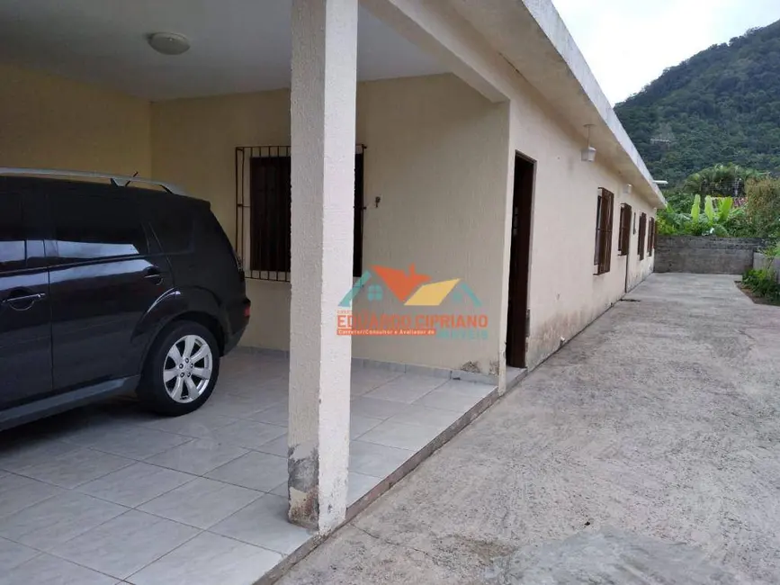 Foto 2 de Casa com 3 quartos à venda, 240m2 em Massaguaçu, Caraguatatuba - SP