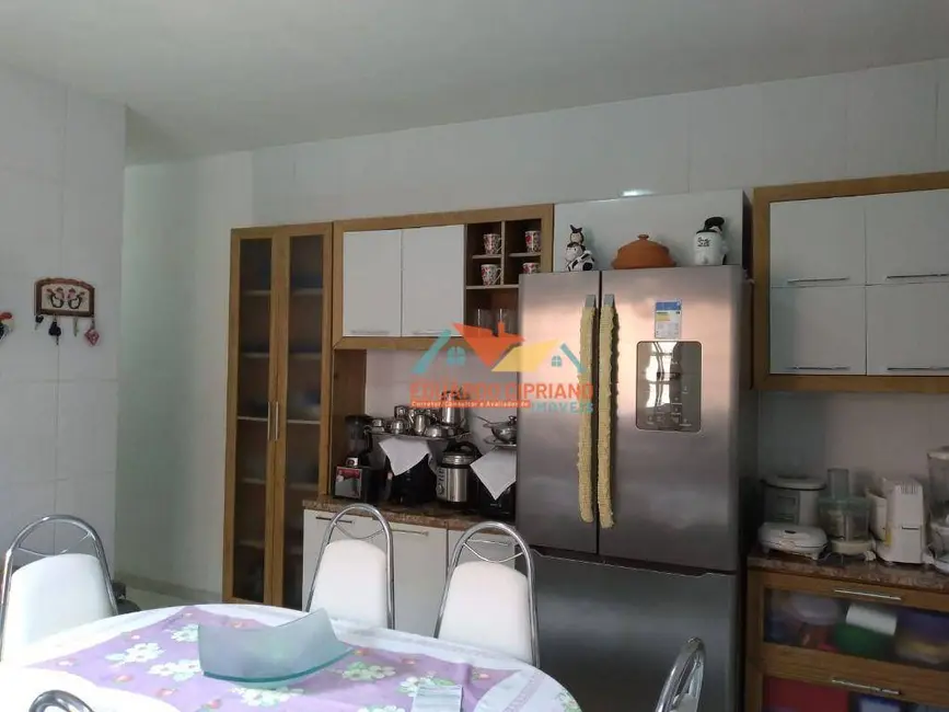 Foto 9 de Casa com 3 quartos à venda, 240m2 em Massaguaçu, Caraguatatuba - SP