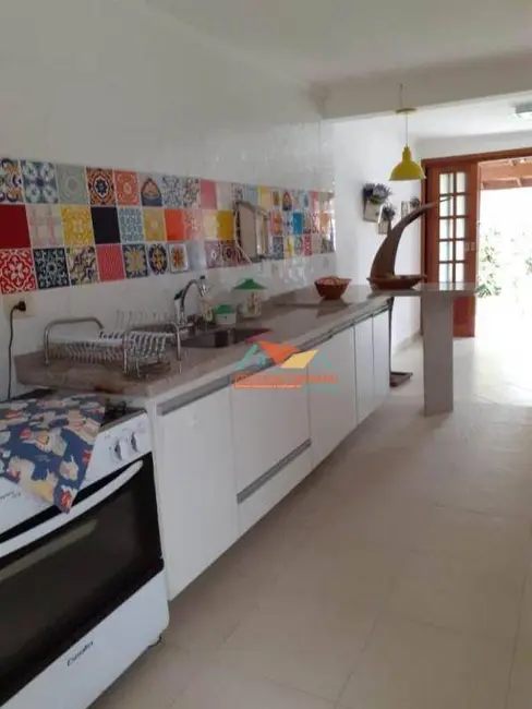 Casa com 3 quartos à venda, 940m2 em Massaguaçu, Caraguatatuba - SP - imagem 8 Foto 8 de Casa com 3 quartos à venda, 940m2 em Massaguaçu, Caraguatatuba - SP