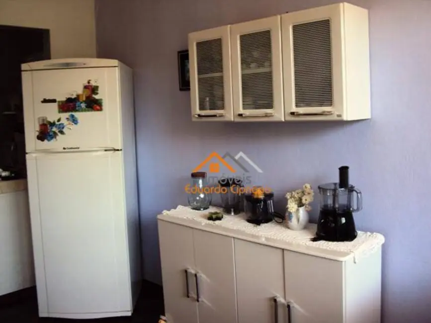 Foto 3 de Casa com 5 quartos à venda, 400m2 em Caraguatatuba - SP