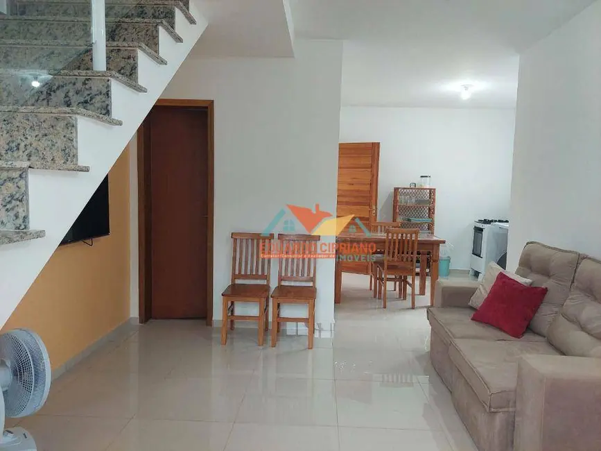 Foto 1 de Casa com 2 quartos para alugar, 100m2 em Massaguaçu, Caraguatatuba - SP