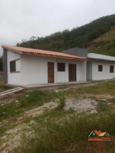 Foto 8 de Casa com 2 quartos à venda, 203m2 em Jardim Casa Branca, Caraguatatuba - SP