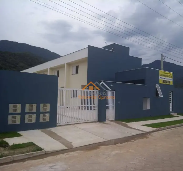 Foto 2 de Casa de Condomínio com 2 quartos à venda, 1125m2 em Massaguaçu, Caraguatatuba - SP