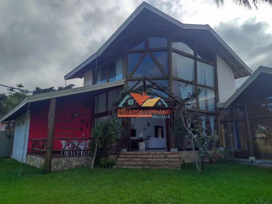 Foto 3 de Casa com 5 quartos para alugar, 2700m2 em Massaguaçu, Caraguatatuba - SP