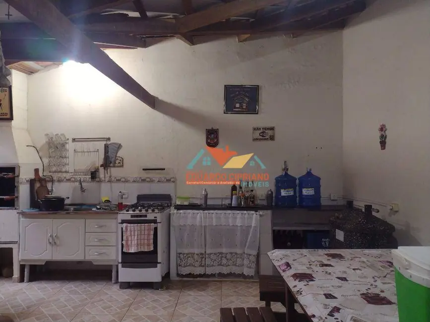 Casa com 3 quartos à venda, 360m2 em Massaguaçu, Caraguatatuba - SP - imagem 8 Foto 8 de Casa com 3 quartos à venda, 360m2 em Massaguaçu, Caraguatatuba - SP