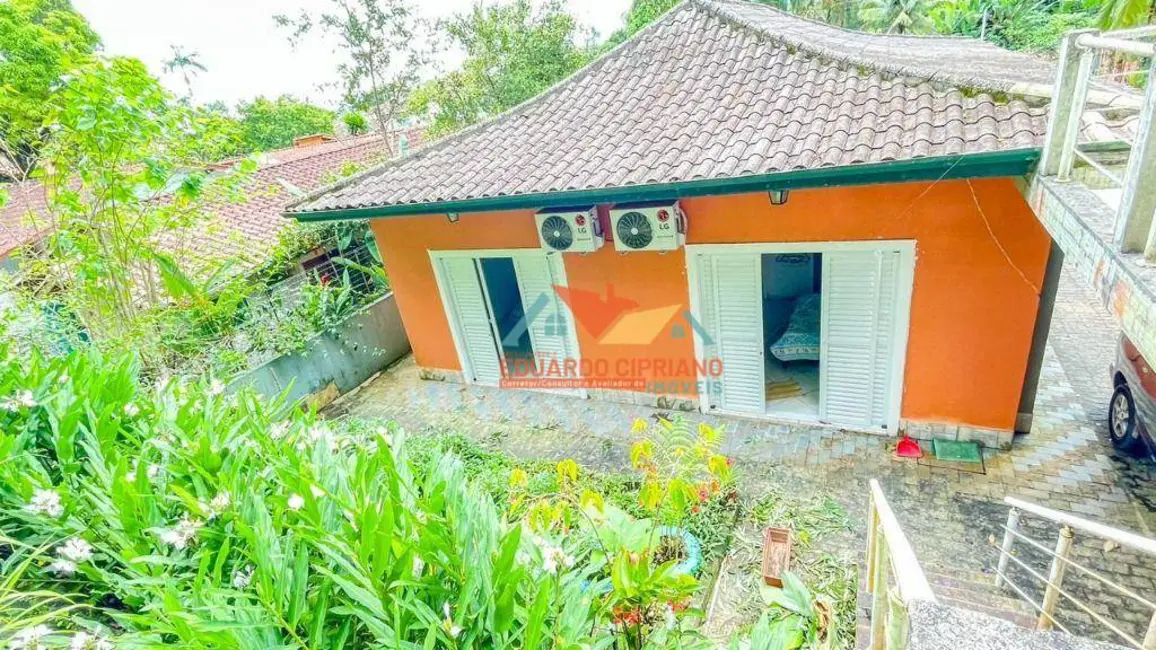 Foto 2 de Casa com 3 quartos à venda, 970m2 em Tabatinga, Caraguatatuba - SP