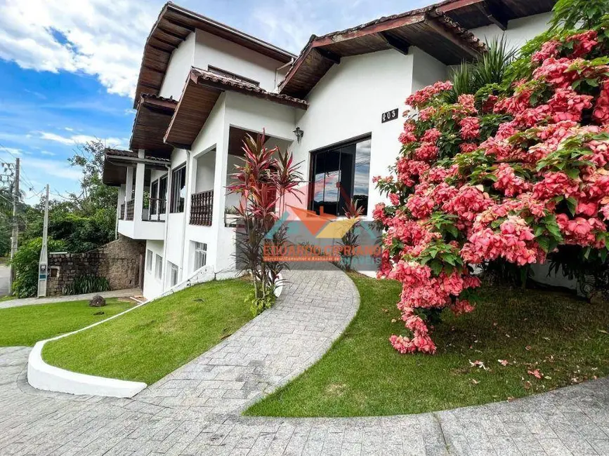 Foto 2 de Casa de Condomínio com 7 quartos à venda em Park Imperial, Caraguatatuba - SP