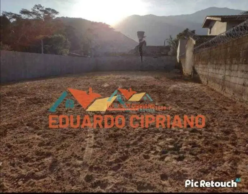 Foto 1 de Terreno / Lote à venda, 372m2 em Massaguaçu, Caraguatatuba - SP