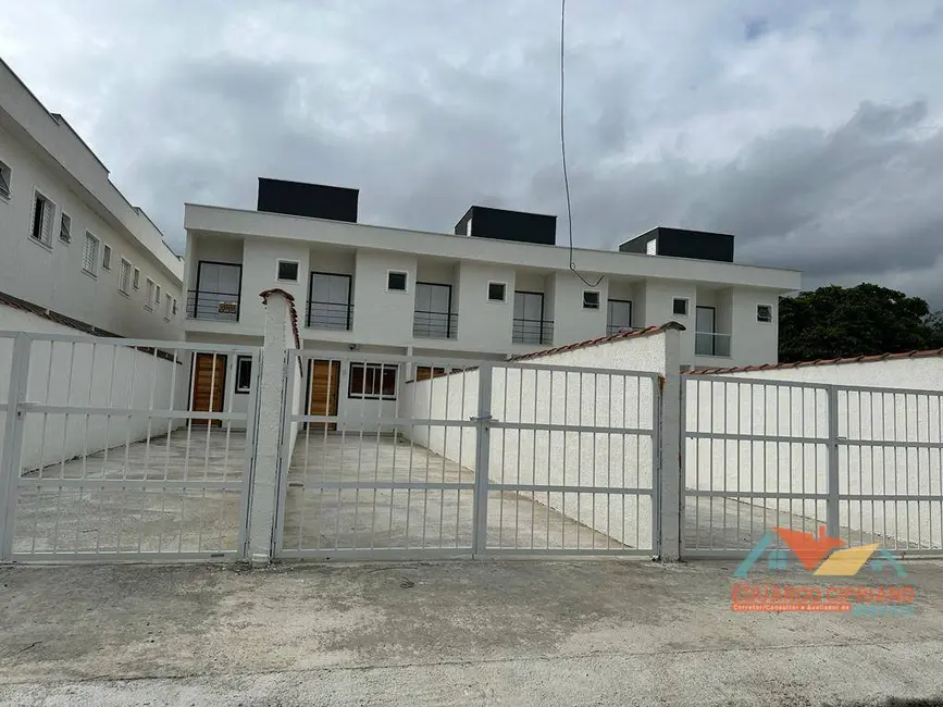 Foto 1 de Casa com 2 quartos à venda e para alugar, 115m2 em Massaguaçu, Caraguatatuba - SP