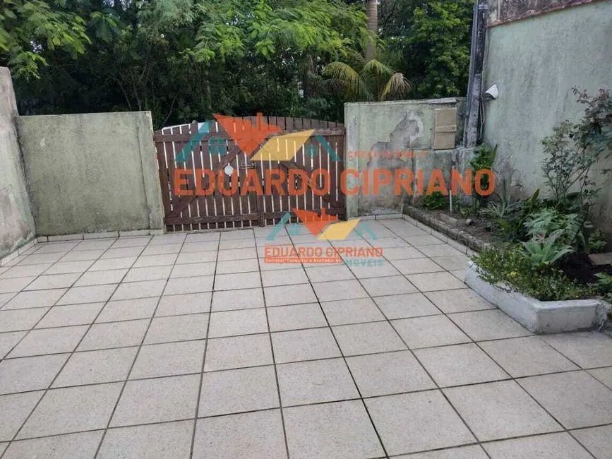 Foto 1 de Casa com 1 quarto à venda, 154m2 em Jardim Olaria, Caraguatatuba - SP