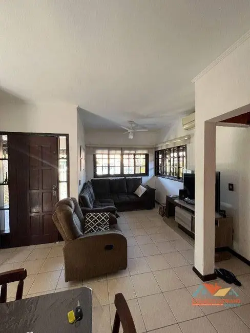 Foto 2 de Casa com 2 quartos à venda, 103m2 em Indaiá, Caraguatatuba - SP