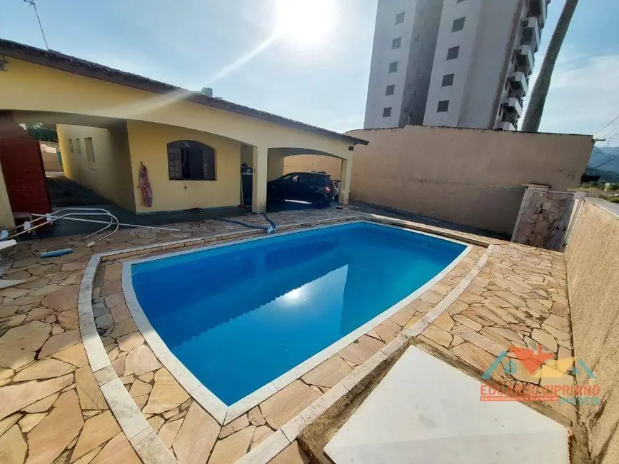 Foto 1 de Casa com 3 quartos à venda, 500m2 em Prainha, Caraguatatuba - SP