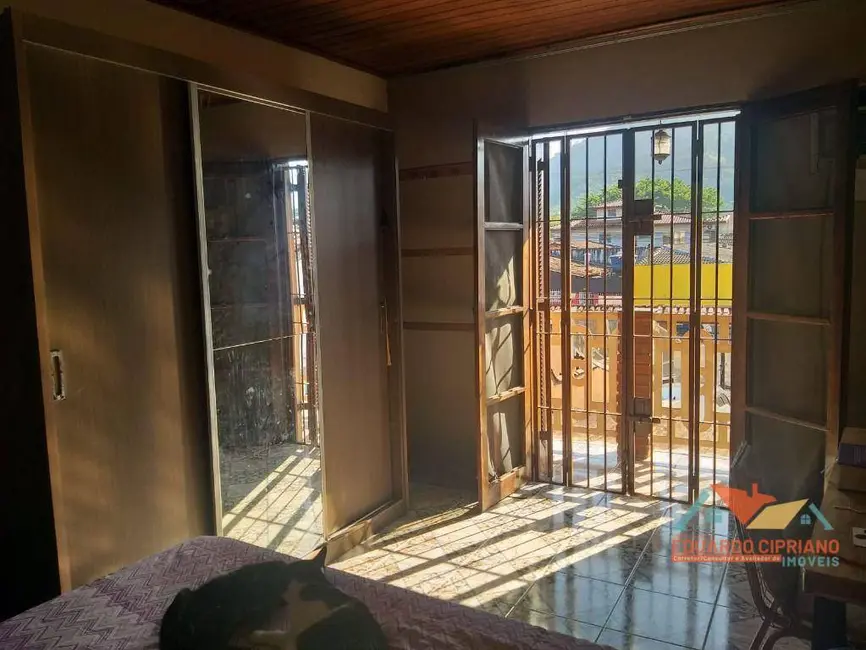 Foto 1 de Casa com 2 quartos à venda, 150m2 em Indaiá, Caraguatatuba - SP