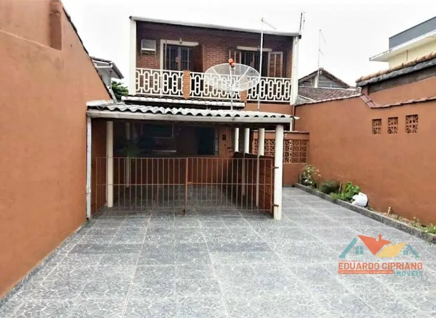 Foto 2 de Casa com 2 quartos à venda, 150m2 em Indaiá, Caraguatatuba - SP