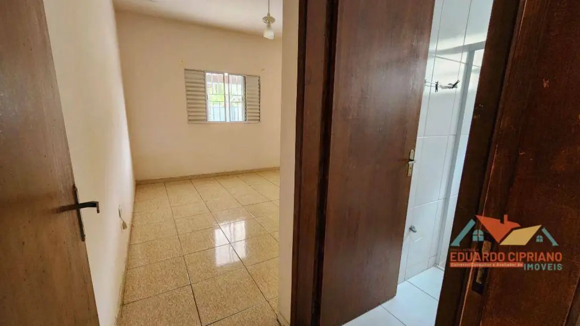 Casa com 3 quartos à venda, 270m2 em Massaguaçu, Caraguatatuba - SP - imagem 6 Foto 6 de Casa com 3 quartos à venda, 270m2 em Massaguaçu, Caraguatatuba - SP