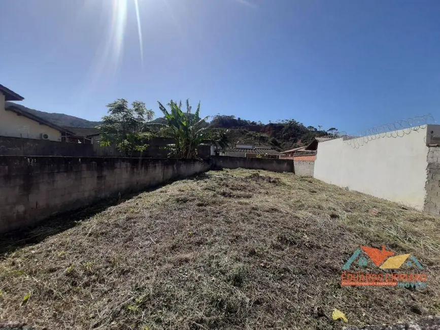 Foto 1 de Terreno / Lote à venda, 300m2 em Jardim Casa Branca, Caraguatatuba - SP