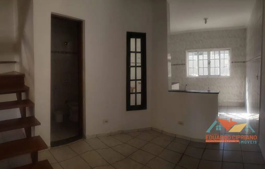 Foto 6 de Casa de Condomínio com 2 quartos para alugar, 85m2 em Prainha, Caraguatatuba - SP