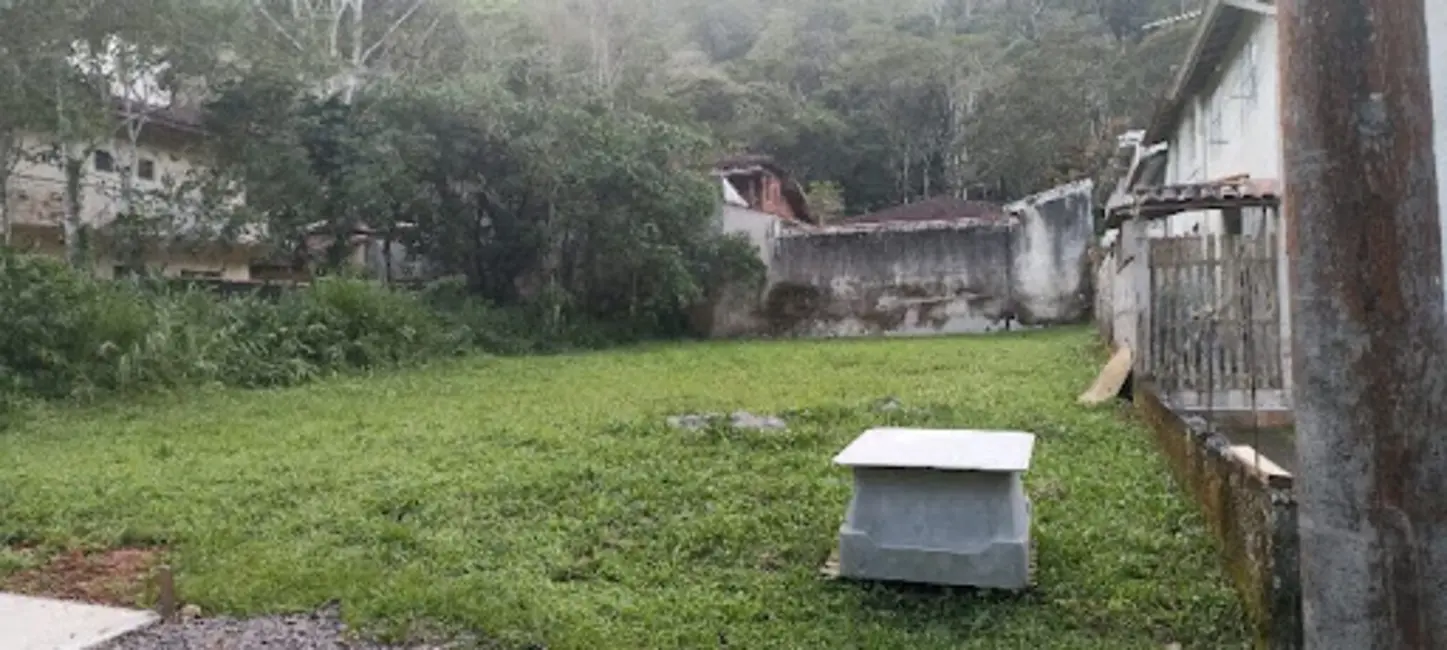 Foto 2 de Terreno / Lote à venda, 360m2 em Massaguaçu, Caraguatatuba - SP