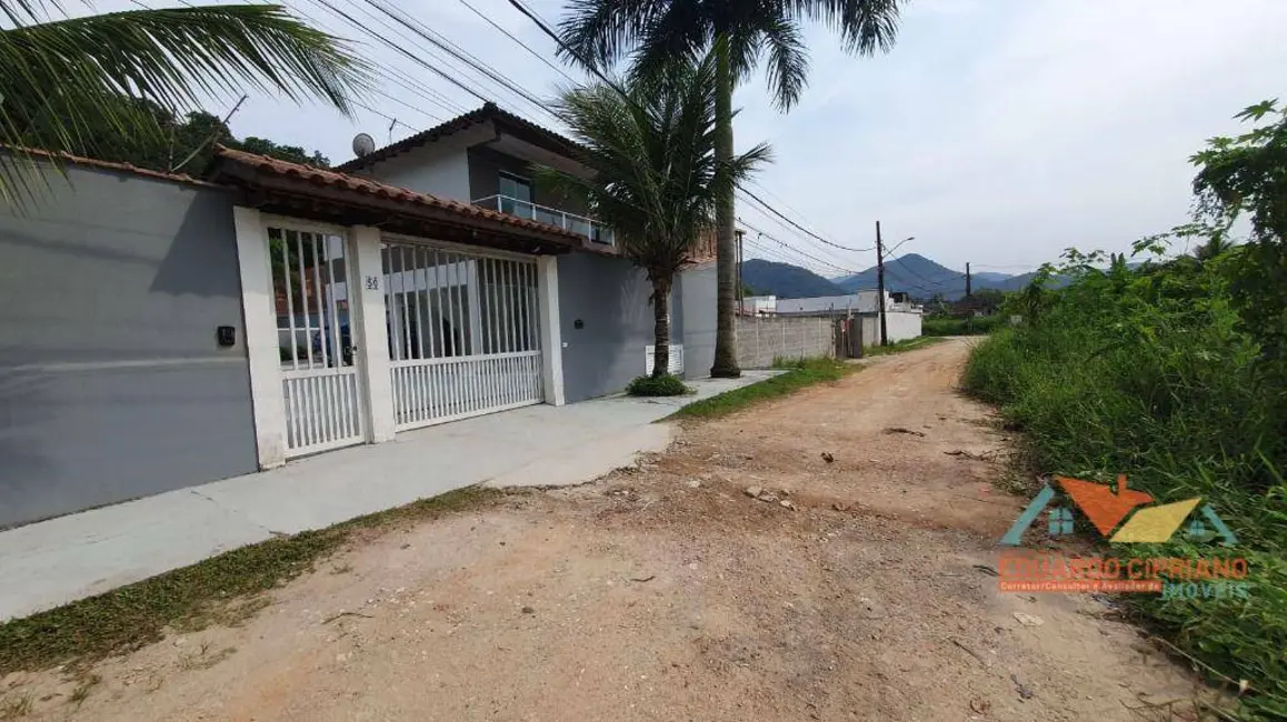 Foto 1 de Sobrado com 2 quartos à venda, 100m2 em Massaguaçu, Caraguatatuba - SP