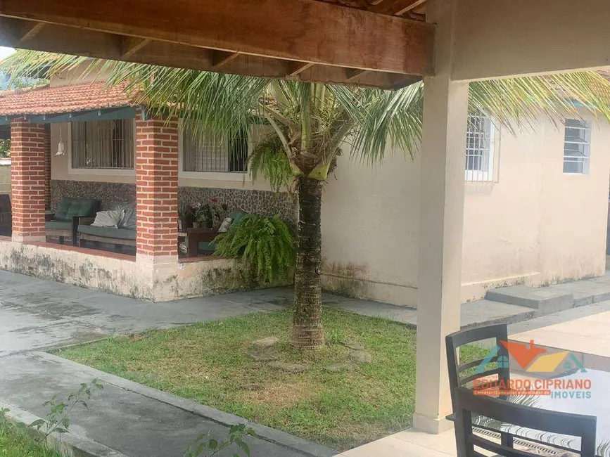 Foto 4 de Casa com 5 quartos à venda, 560m2 em Balneário Copacabana, Caraguatatuba - SP