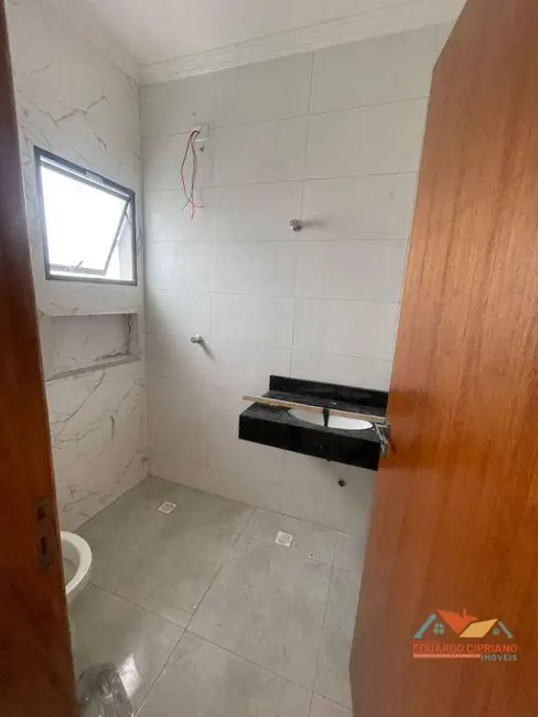 Sobrado com 2 quartos à venda, 73m2 em Massaguaçu, Caraguatatuba - SP - imagem 3 Foto 3 de Sobrado com 2 quartos à venda, 73m2 em Massaguaçu, Caraguatatuba - SP