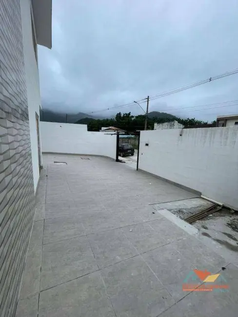 Foto 2 de Sobrado com 2 quartos à venda, 69m2 em Massaguaçu, Caraguatatuba - SP