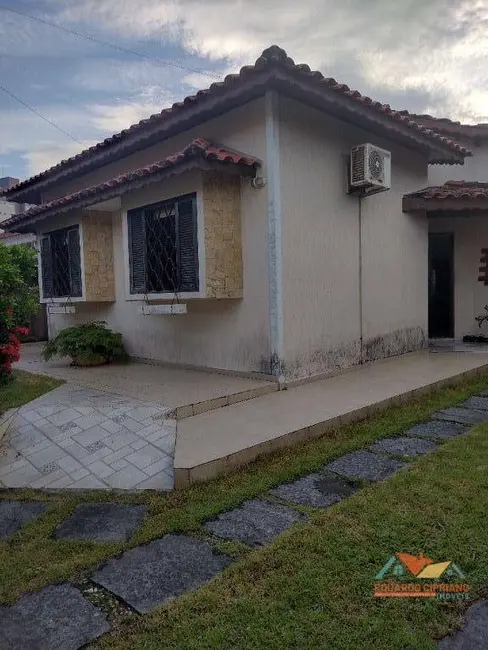 Foto 1 de Casa com 2 quartos à venda, 360m2 em Jardim Britânia, Caraguatatuba - SP