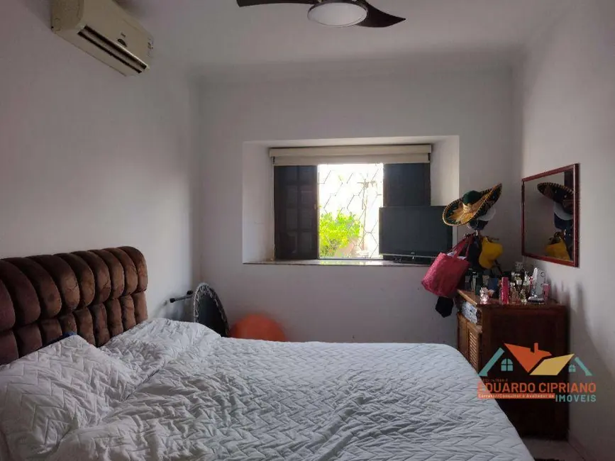 Foto 8 de Casa com 2 quartos à venda, 360m2 em Jardim Britânia, Caraguatatuba - SP