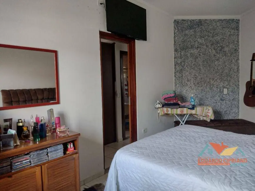 Foto 7 de Casa com 2 quartos à venda, 360m2 em Jardim Britânia, Caraguatatuba - SP