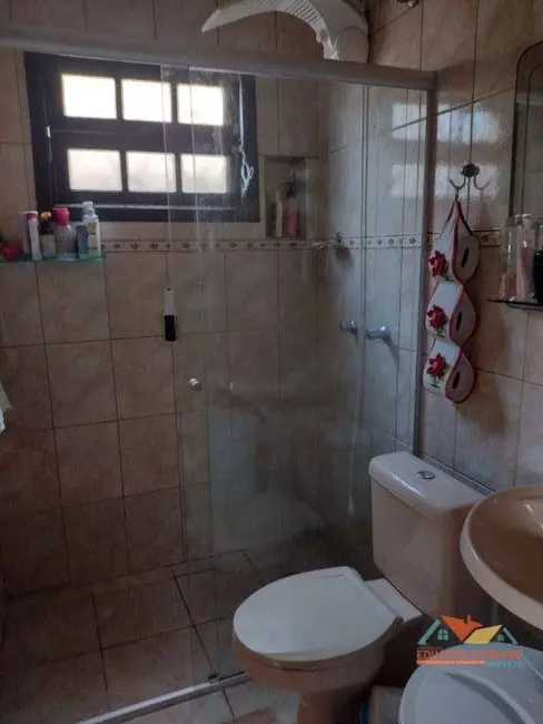 Foto 6 de Casa com 2 quartos à venda, 360m2 em Jardim Britânia, Caraguatatuba - SP