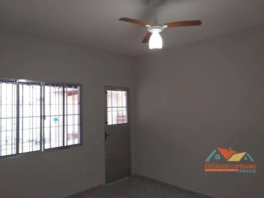 Foto 6 de Casa com 3 quartos à venda, 150m2 em Parque Balneário Poiares, Caraguatatuba - SP