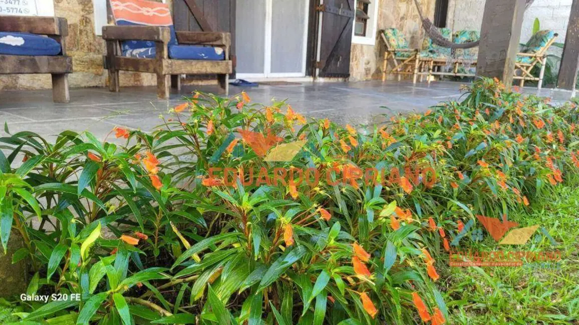 Foto 2 de Casa com 3 quartos à venda, 270m2 em Caraguatatuba - SP