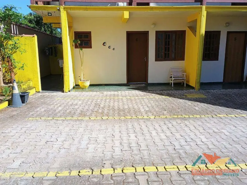 Foto 2 de Casa de Condomínio com 1 quarto para alugar, 70m2 em Massaguaçu, Caraguatatuba - SP