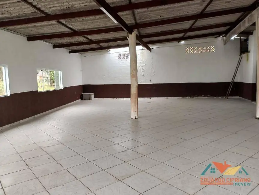Foto 3 de Loja à venda, 400m2 em Pegorelli, Caraguatatuba - SP